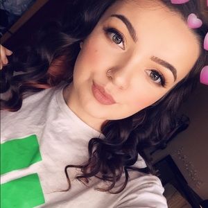 Meet your Posher, Jillian